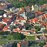 Na Hradbach 3*