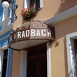 Na Hradbach Отель Лоуни