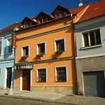 Отель Na Hradbach Лоуни