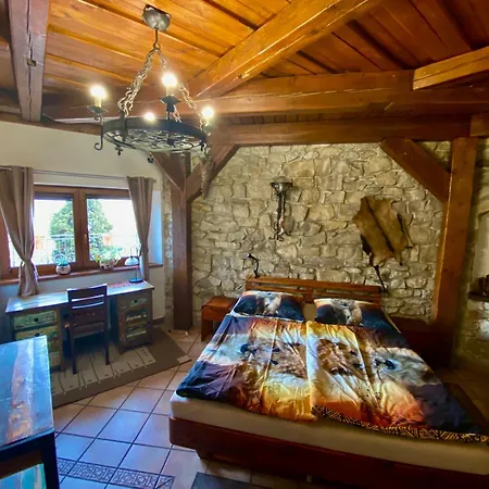 Otel Na Hradbach 3*