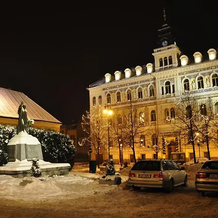 Na Hradbách 3* Louny