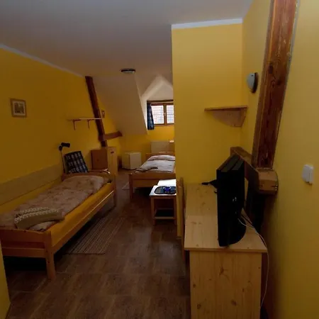Na Hradbach Otel