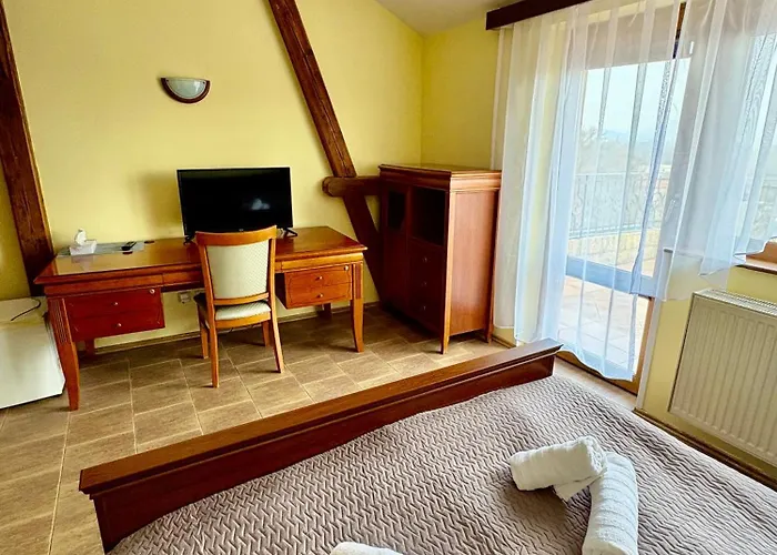 Hotel Na Hradbách